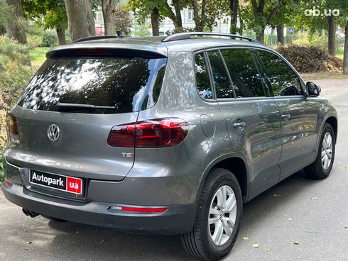 Volkswagen Tiguan 2018 серый - фото 11
