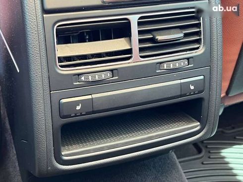 Volkswagen Touareg 2015 - фото 19