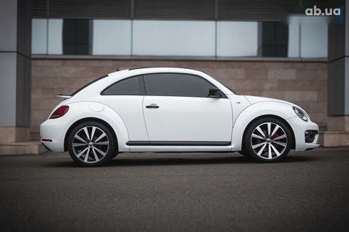 Volkswagen Beetle 2017 - фото 3