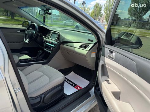 Hyundai Sonata 2019 серый - фото 17