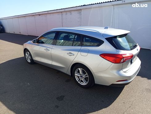 Ford Focus 2019 серебристый - фото 2