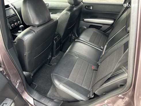 Nissan X-Trail 2012 пурпурный - фото 10