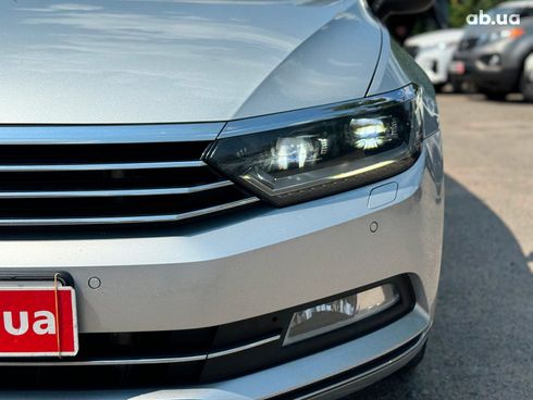 Volkswagen Passat 2015 серый - фото 10