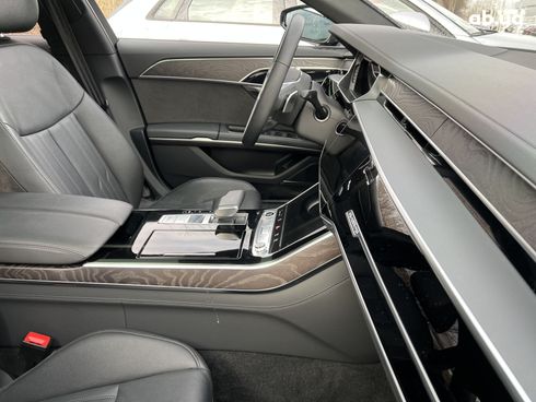 Audi A8 2022 - фото 25