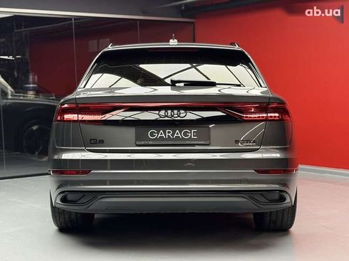 Audi Q8 2021 - фото 17