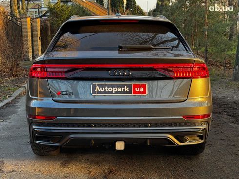 Audi Q8 2020 серый - фото 8