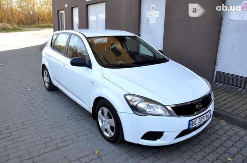 Kia Cee'd 2012 - фото 13