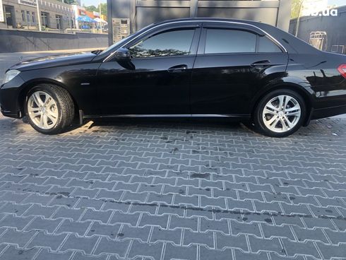 Mercedes-Benz E-Класс 2010 черный - фото 17