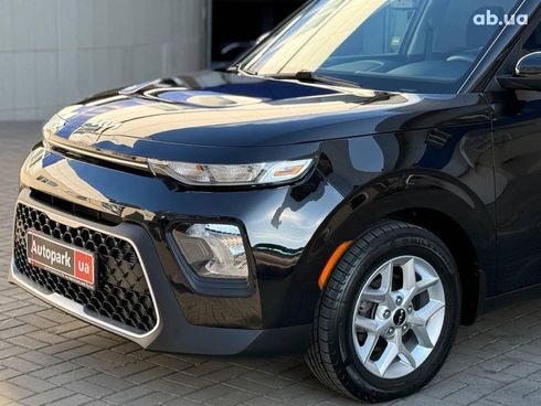 Kia Soul 2022 черный - фото 2