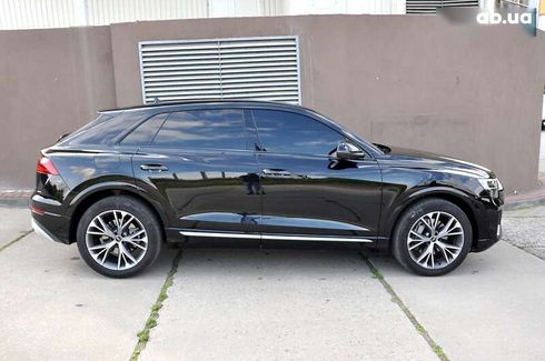 Audi Q8 2023 - фото 7