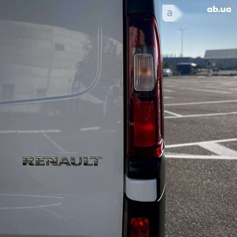 Renault Trafic 2019 - фото 14