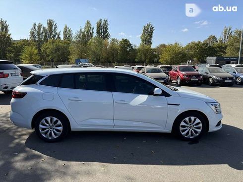 Renault Megane 2017 - фото 6