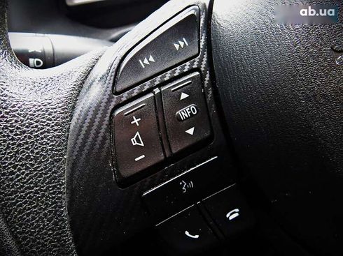 Mazda 3 2015 - фото 8