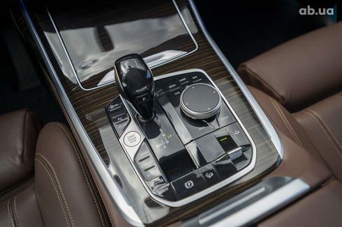 BMW X7 2021 - фото 24