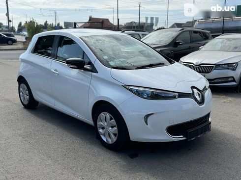 Renault Zoe 2016 - фото 7