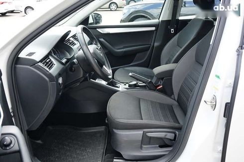 Skoda Octavia 2018 - фото 17