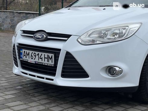 Ford Focus 2014 - фото 10