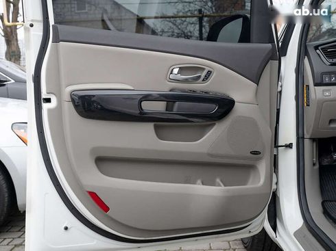 Kia Carnival 2014 - фото 21