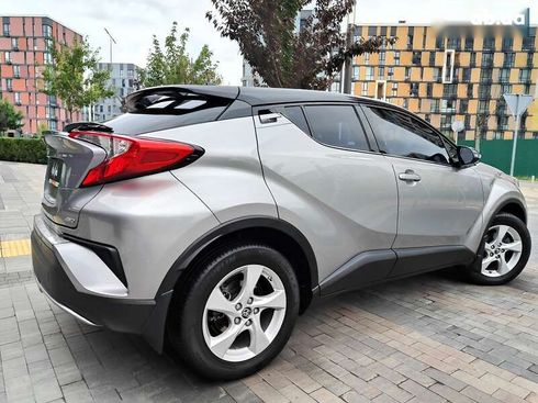 Toyota C-HR 2016 - фото 22
