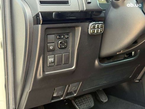Toyota Land Cruiser Prado 2019 - фото 21