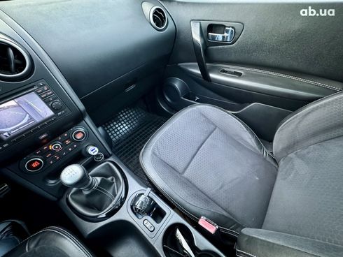 Nissan Qashqai 2013 серебристый - фото 5