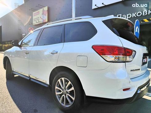 Nissan Pathfinder 2015 - фото 13