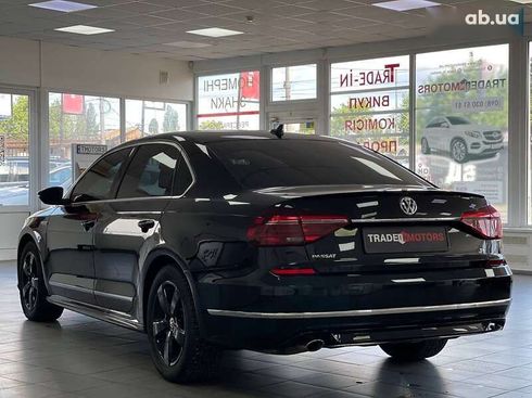 Volkswagen Passat 2017 - фото 8