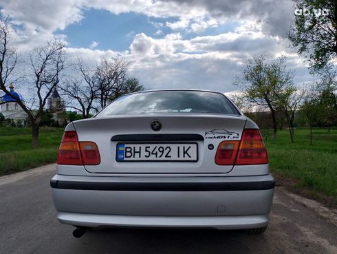BMW 3 серия 2002 серый - фото 6