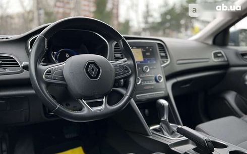 Renault Megane 2019 - фото 17