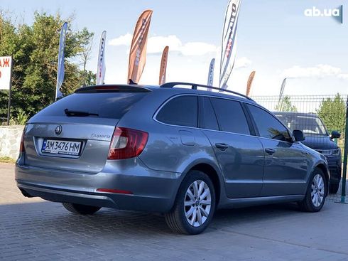 Skoda Superb 2011 - фото 11
