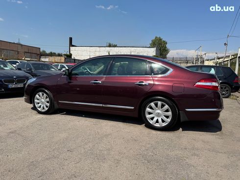 Nissan Teana 2010 красный - фото 2