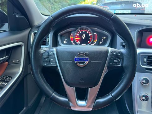 Volvo S60 2017 черный - фото 28