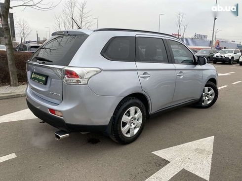 Mitsubishi Outlander 2012 - фото 8