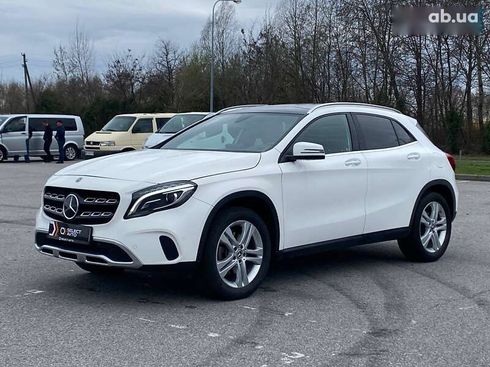 Mercedes-Benz GLA-Класс 2019 - фото 7