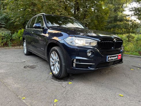 BMW X5 2018 синий - фото 4