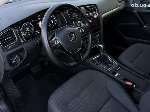 Volkswagen e-Golf 2018 - фото 13