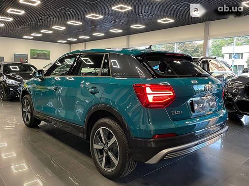 Audi Q2L e-tron 2021 - фото 28