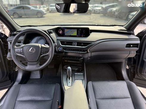 Lexus UX 2020 - фото 24