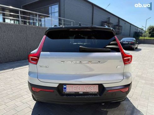 Volvo XC40 2021 - фото 5