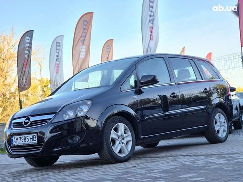 Opel Zafira 2011 - фото 2
