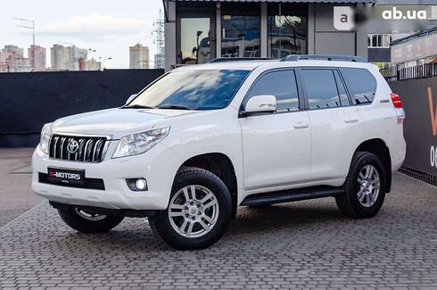 Toyota Land Cruiser Prado 2012 - фото 2