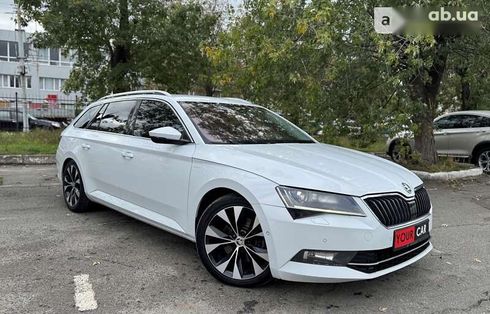 Skoda Superb 2016 - фото 16