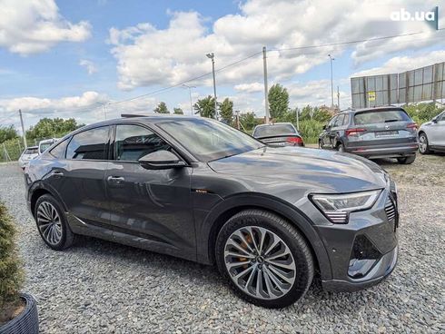 Audi E-Tron 2020 - фото 6