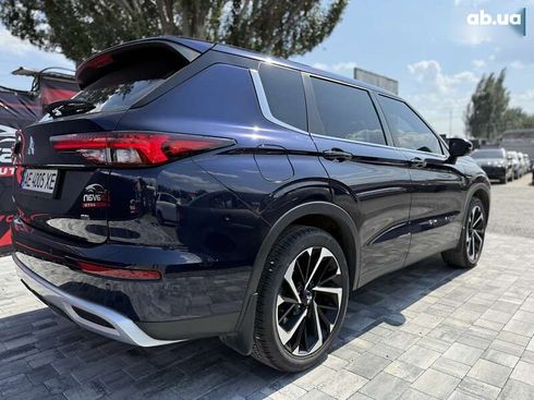 Mitsubishi Outlander 2021 - фото 13
