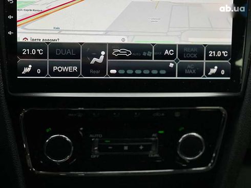Skoda Superb 2012 - фото 26
