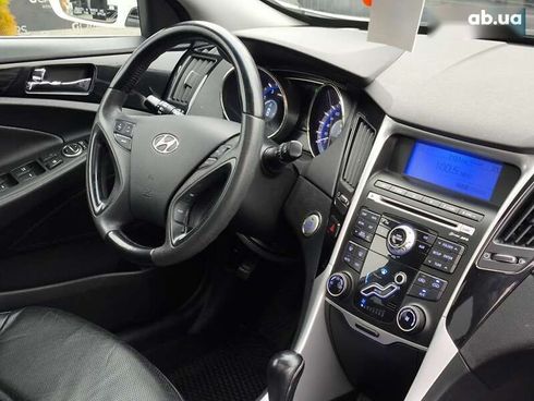 Hyundai Sonata 2010 - фото 18