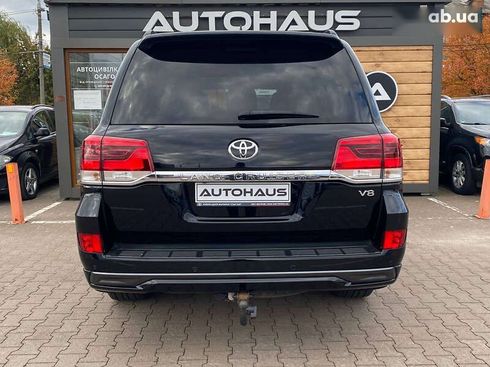 Toyota Land Cruiser 2018 - фото 7