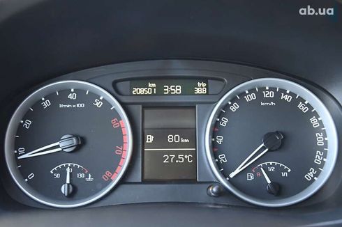 Skoda Fabia 2009 - фото 21