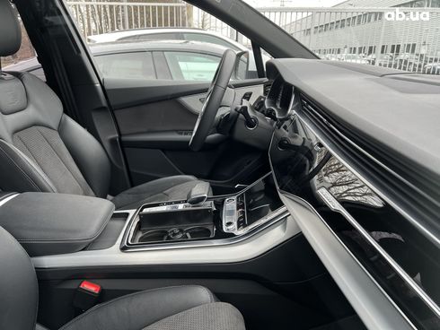 Audi Q7 2022 - фото 30