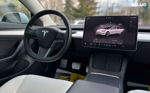 Tesla Model 3 2022 - фото 12